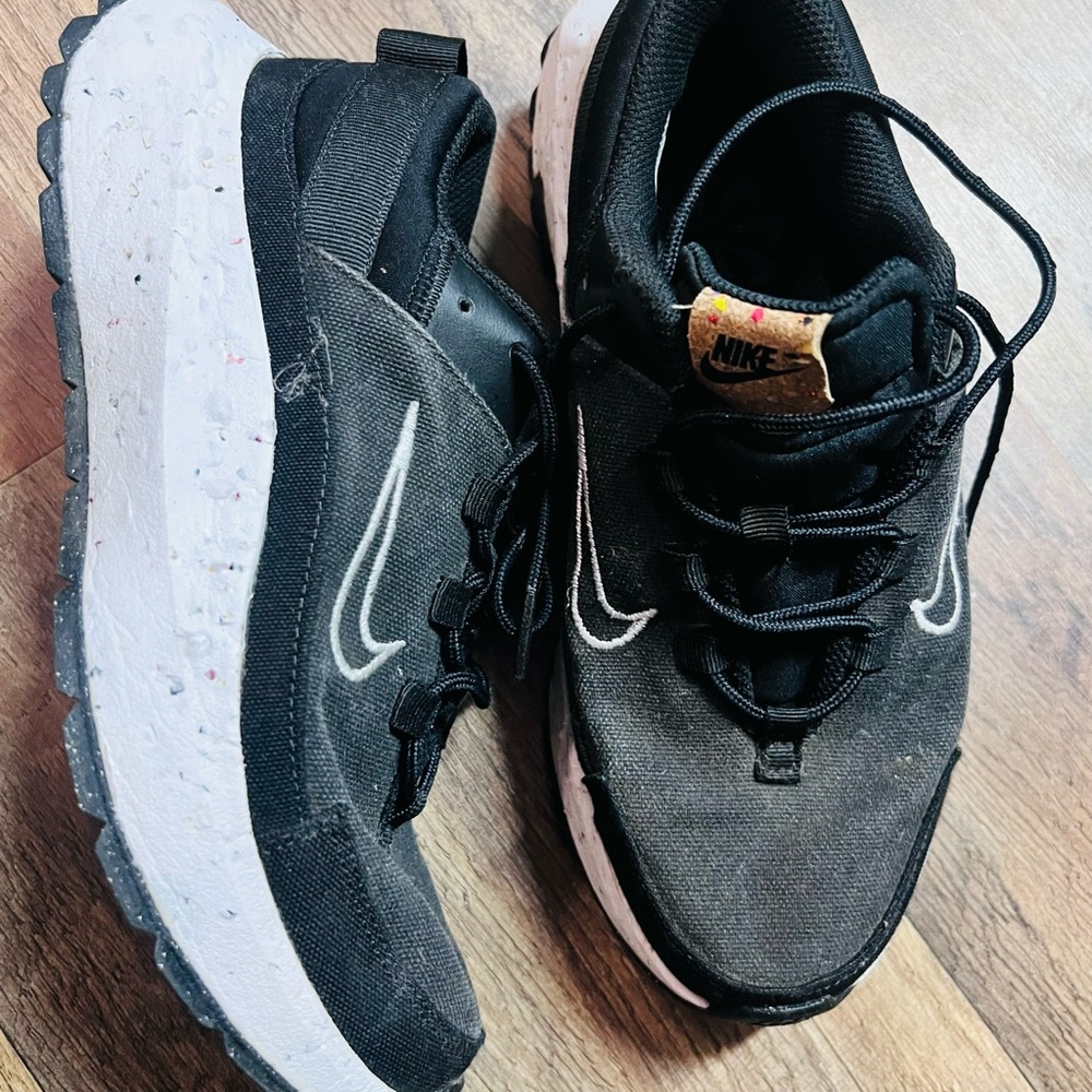 Nike Black and White Athletic Shoes